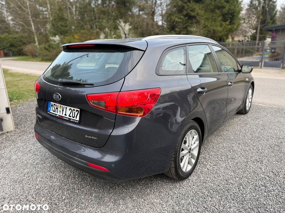 Kia Ceed 1.4 CVVT Dream-Team Edition - 5
