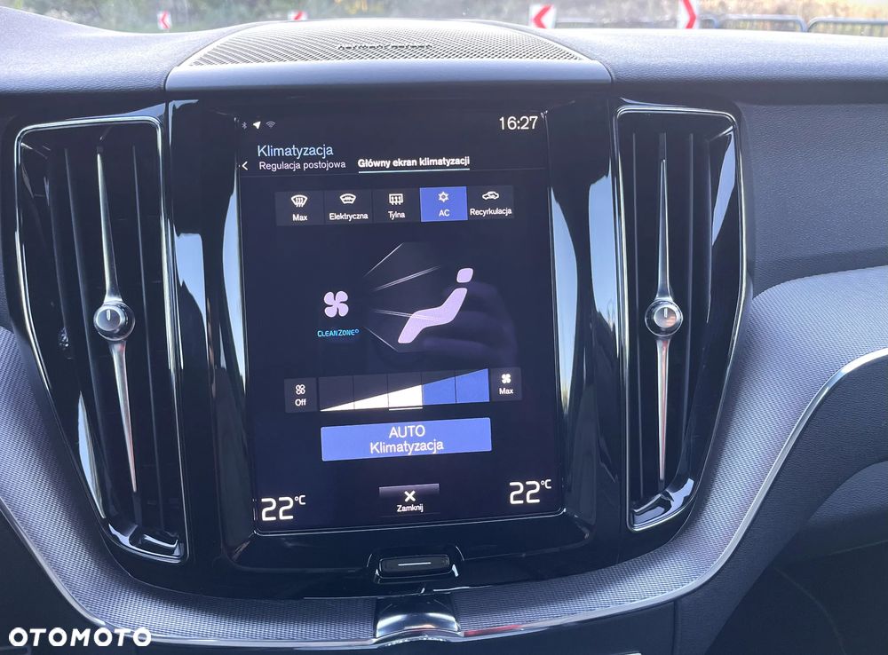 Volvo XC 60 B4 D AWD R-Design - 34