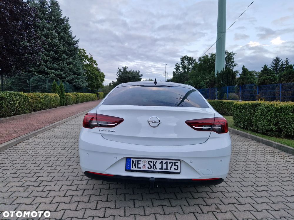 Opel Insignia - 8