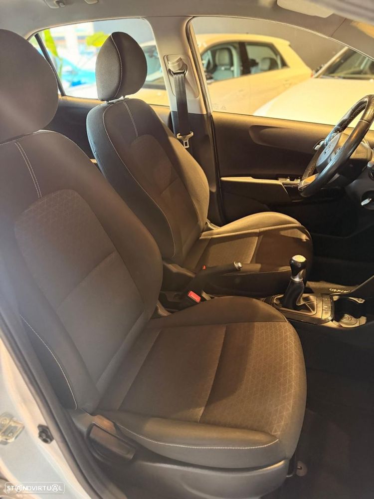 Kia Picanto 1.0 CVVT Urban - 37