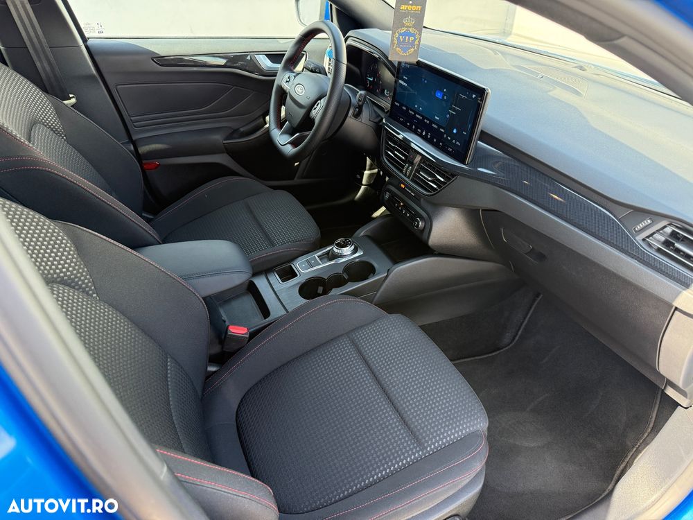 Ford Focus 1.5 EcoBlue 8AT ST-Line - 9