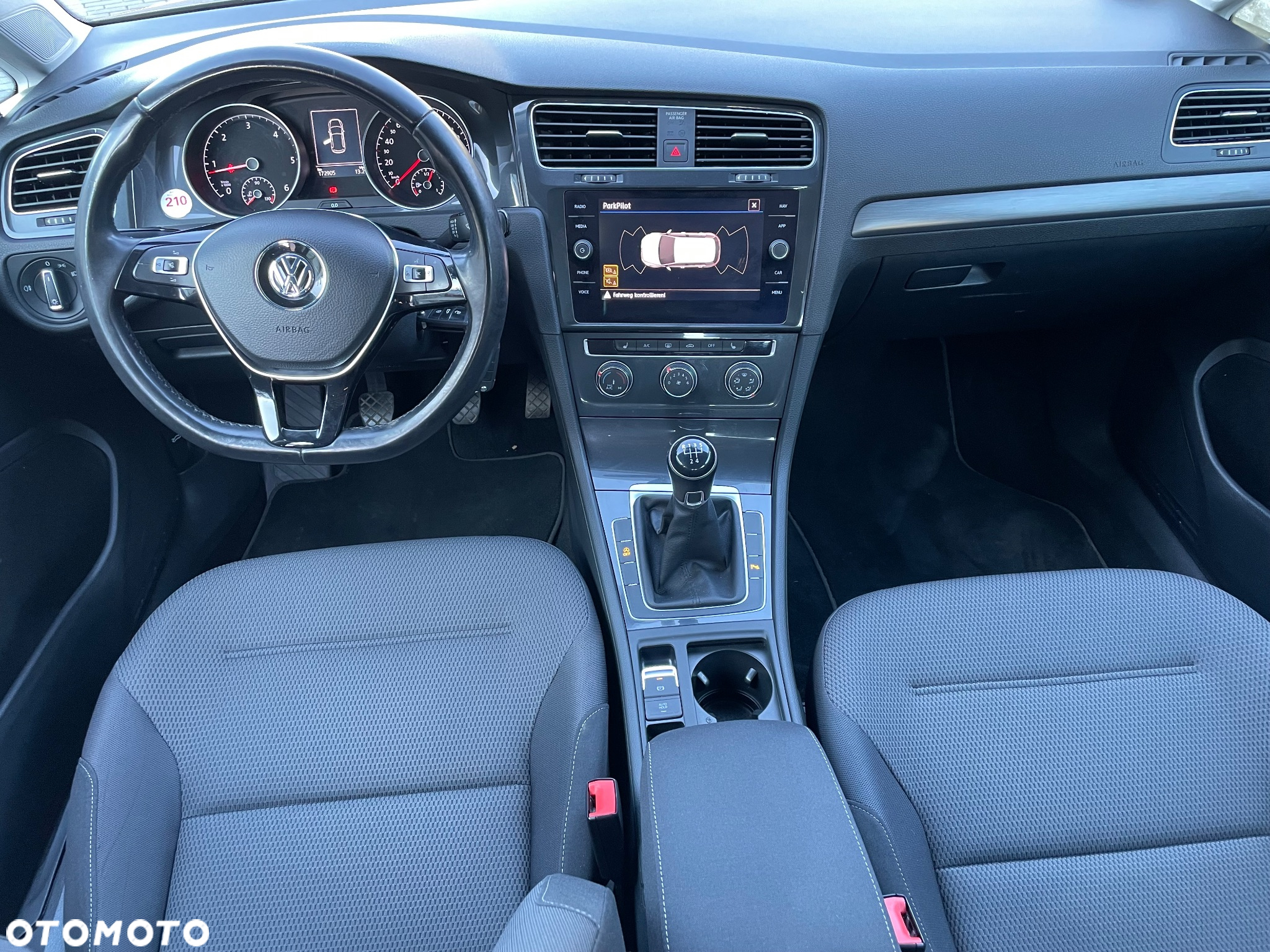 Volkswagen Golf - 9