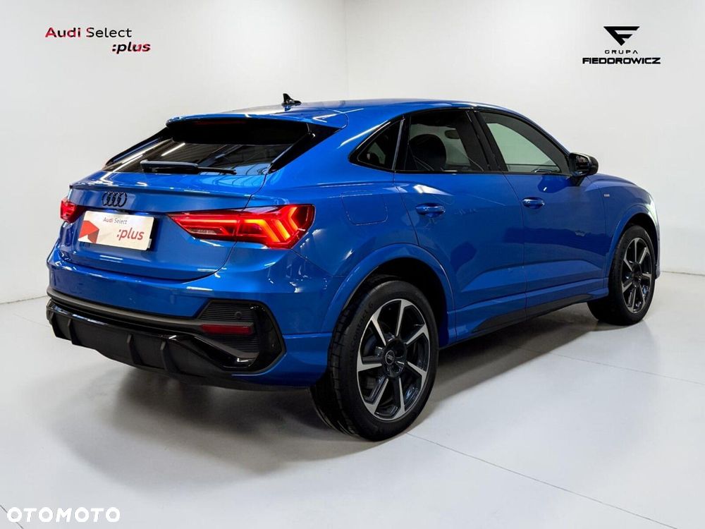 Audi Q3 Sportback - 9