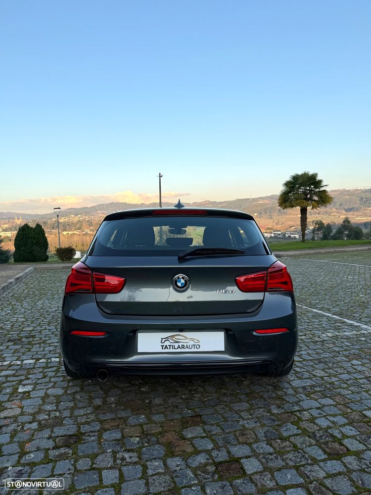 BMW 116 d Sport Line - 7