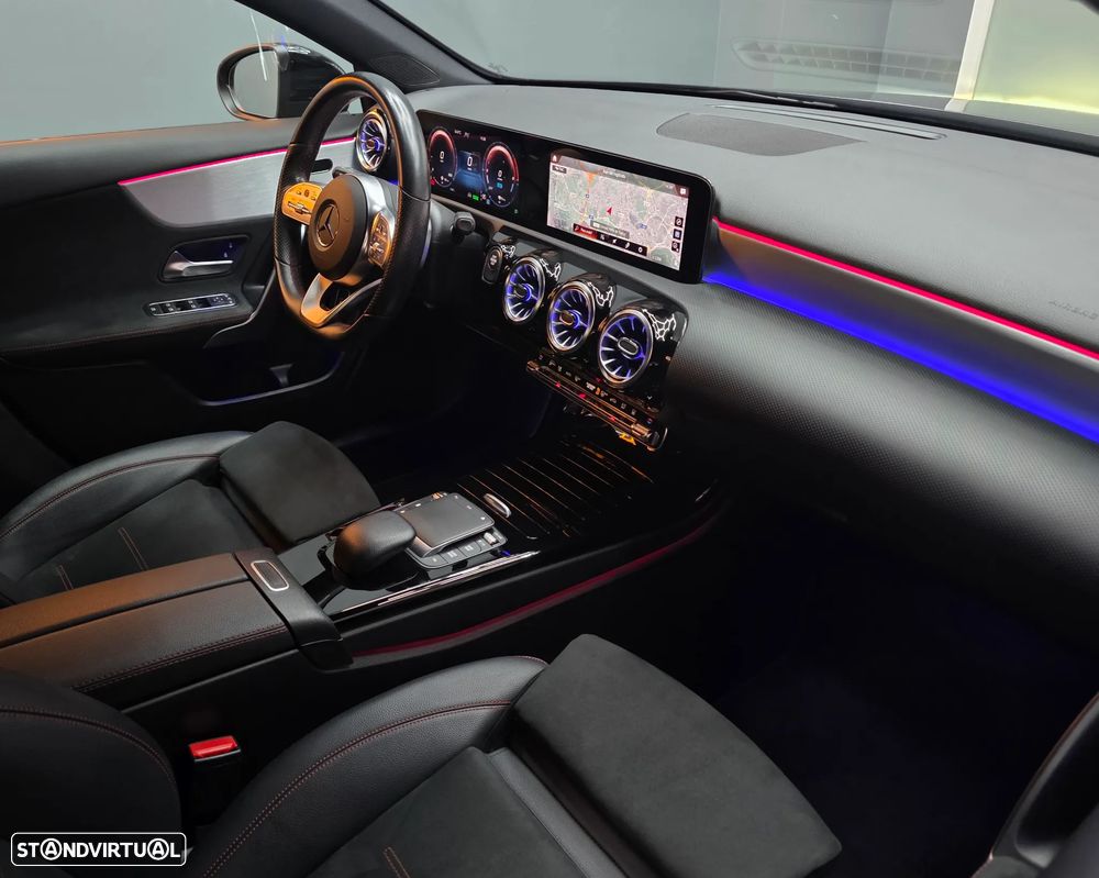 Mercedes-Benz A 250 Limousine e 8G-DCT AMG Line - 13