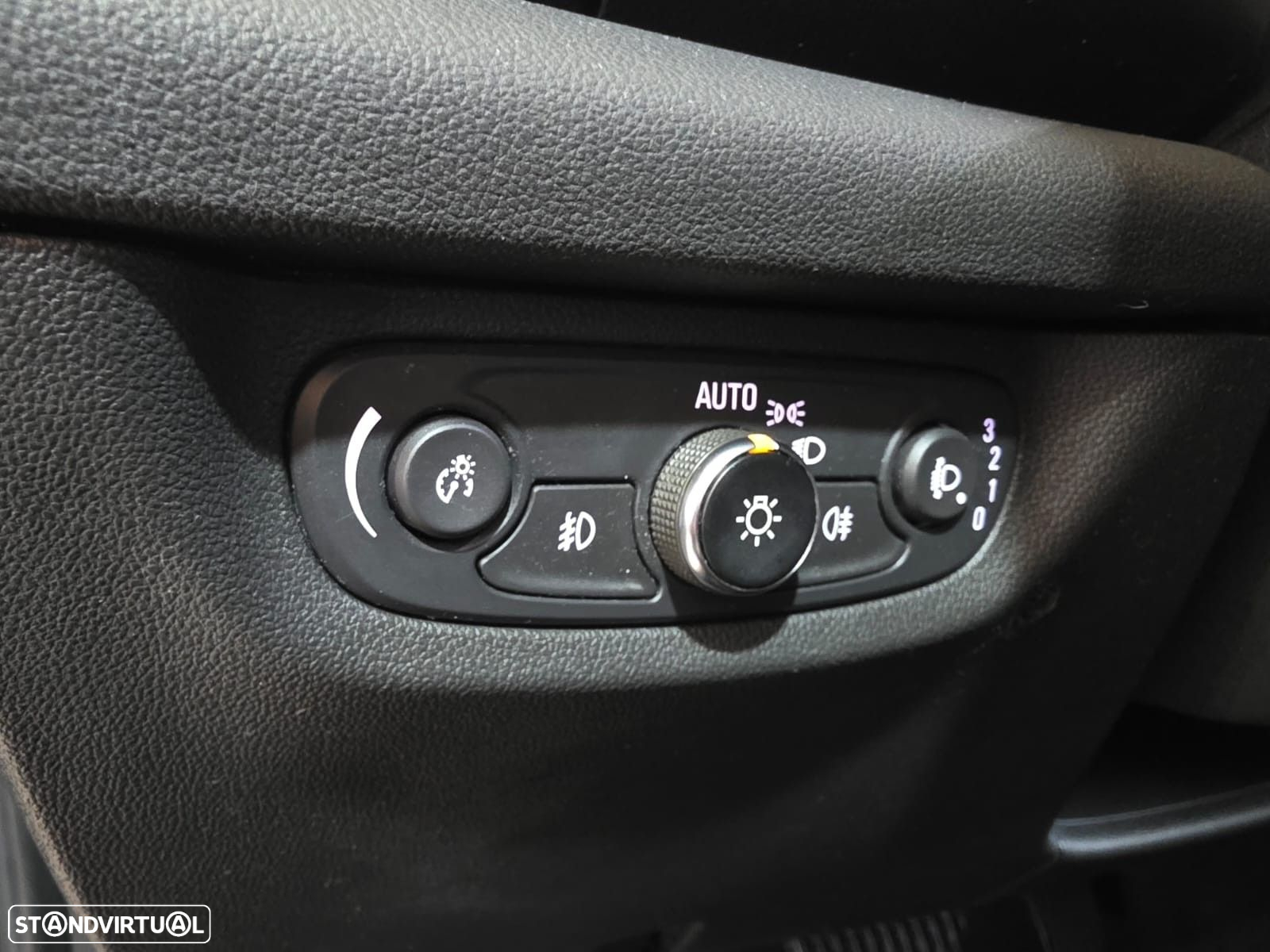 Opel Insignia Sports Tourer 1.6 CDTi Innovation Auto. - 25
