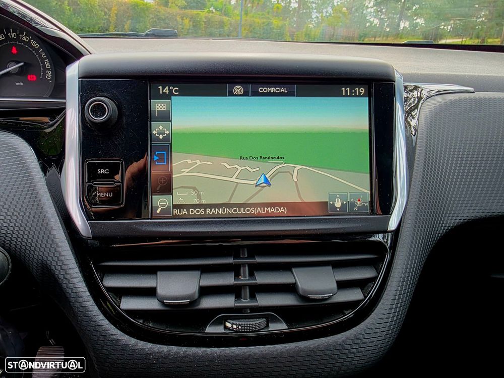 Peugeot 208 1.6 BlueHDi Allure - 11