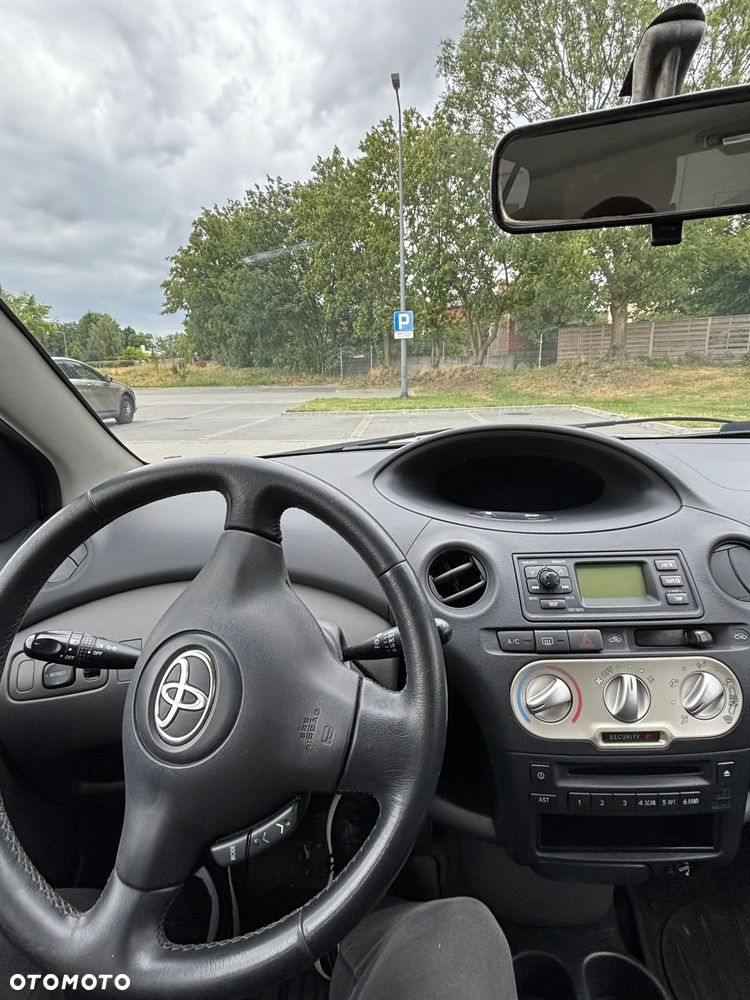 Toyota Yaris 1.4 D-4D - 9