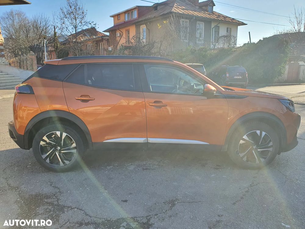 Peugeot 2008 1.2 L PureTech STT EAT8 Allure - 8