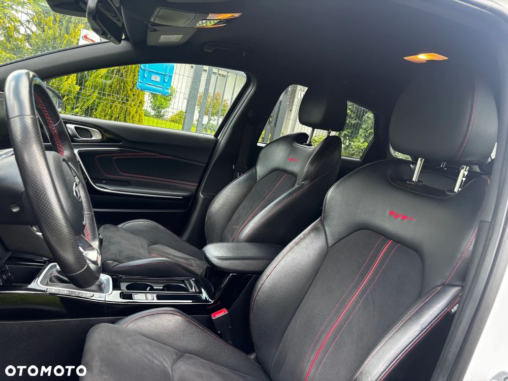 Kia Ceed 1.6 T-GDI GT XL - 9