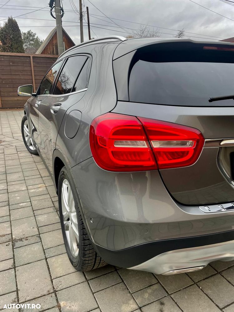 Mercedes-Benz GLA 220 d 4MATIC 7G-DCT Style - 14