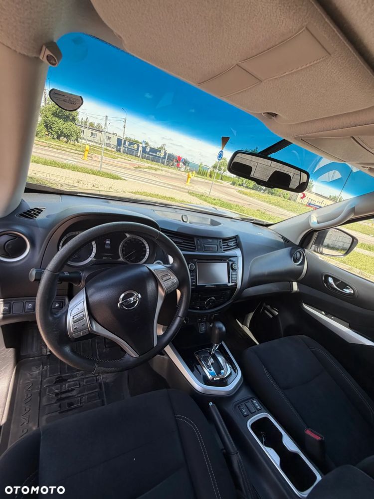 Nissan Navara 2.5 D Platinum Long EU5 - 8