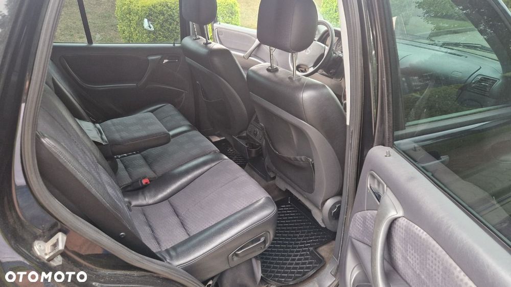 Mercedes-Benz ML 350 - 15