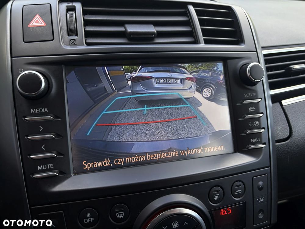Toyota Verso 1.8 Prestige 7os MS - 29
