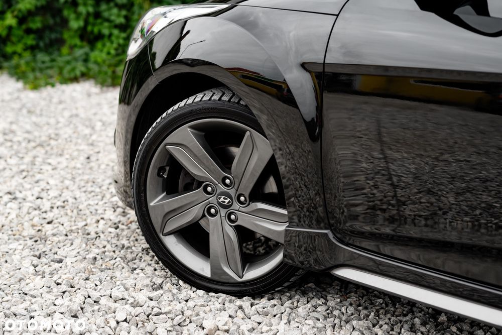Hyundai Veloster 1.6 T-GDI Executive - 12
