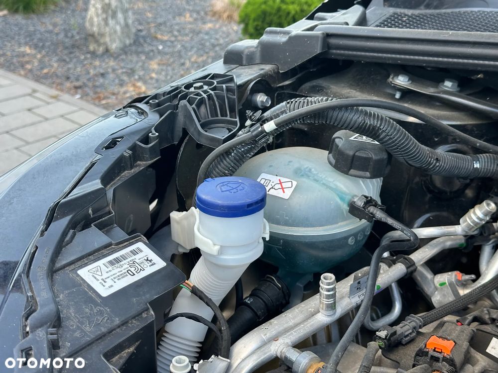 Peugeot 208 Elektromotor 136 E-Style - 19