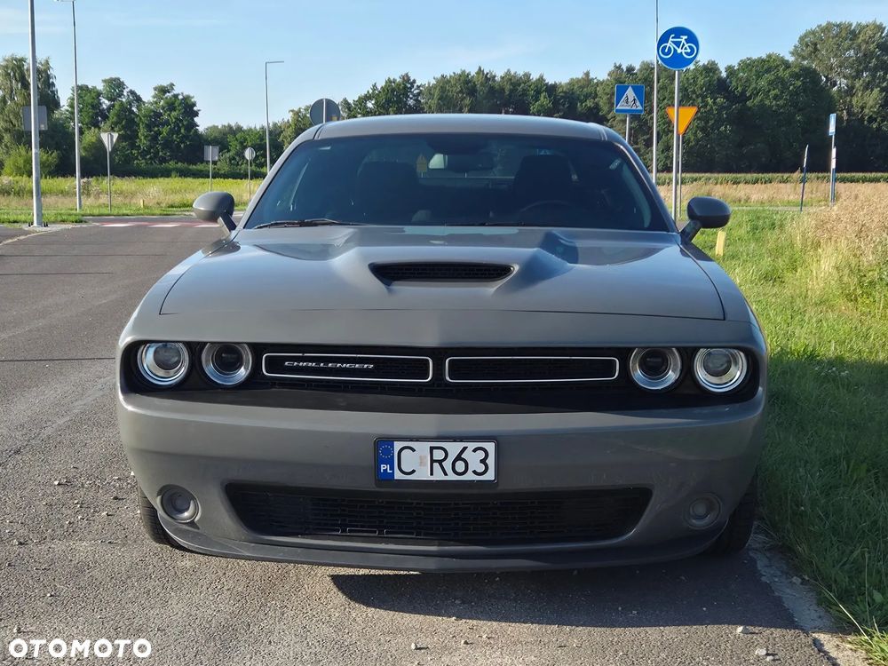 Dodge Challenger - 9