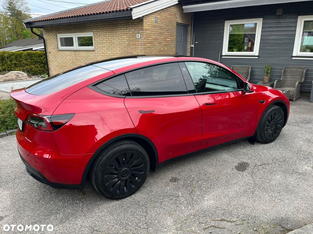 Tesla Model Y Long Range Dual Motor AWD - 7