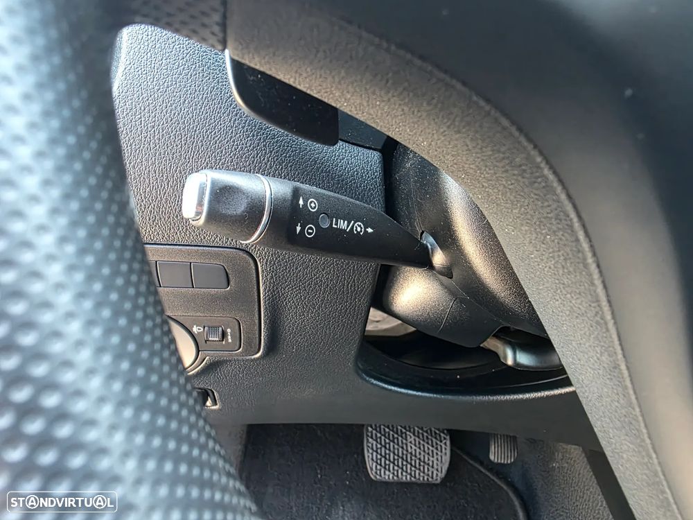 Mercedes-Benz Vito Tourer Extra-Longa Aut. PRO - 16