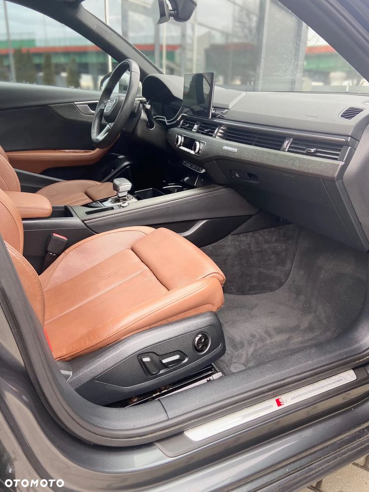 Audi A4 45 TFSI quattro S tronic S line - 23
