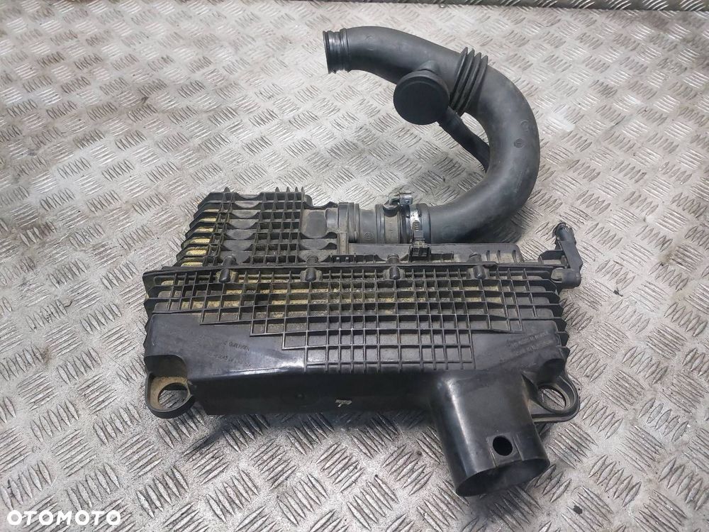 OBUDOWA FILTRA + PRZEPŁYWOMIERZ + RURA DOLOT RENAULT KANGOO I FL - 2