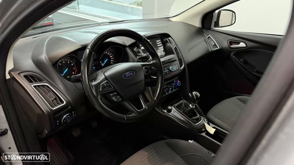 Ford Focus 1.0 EcoBoost Titanium - 15