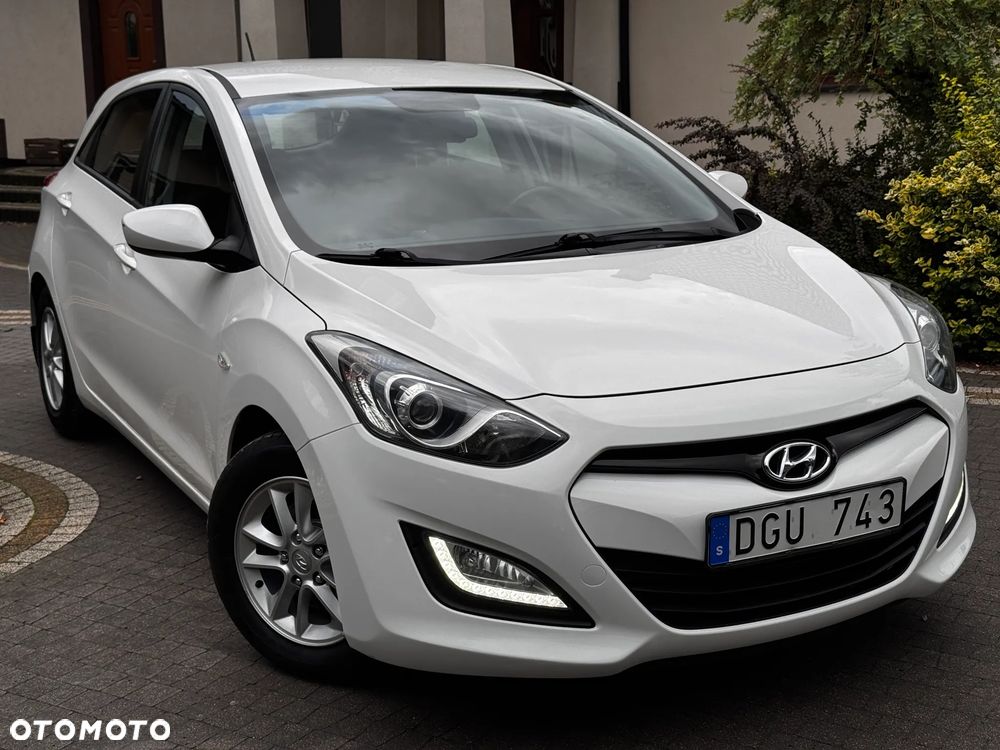 Hyundai i30 blue 1.6 GDI Style - 1