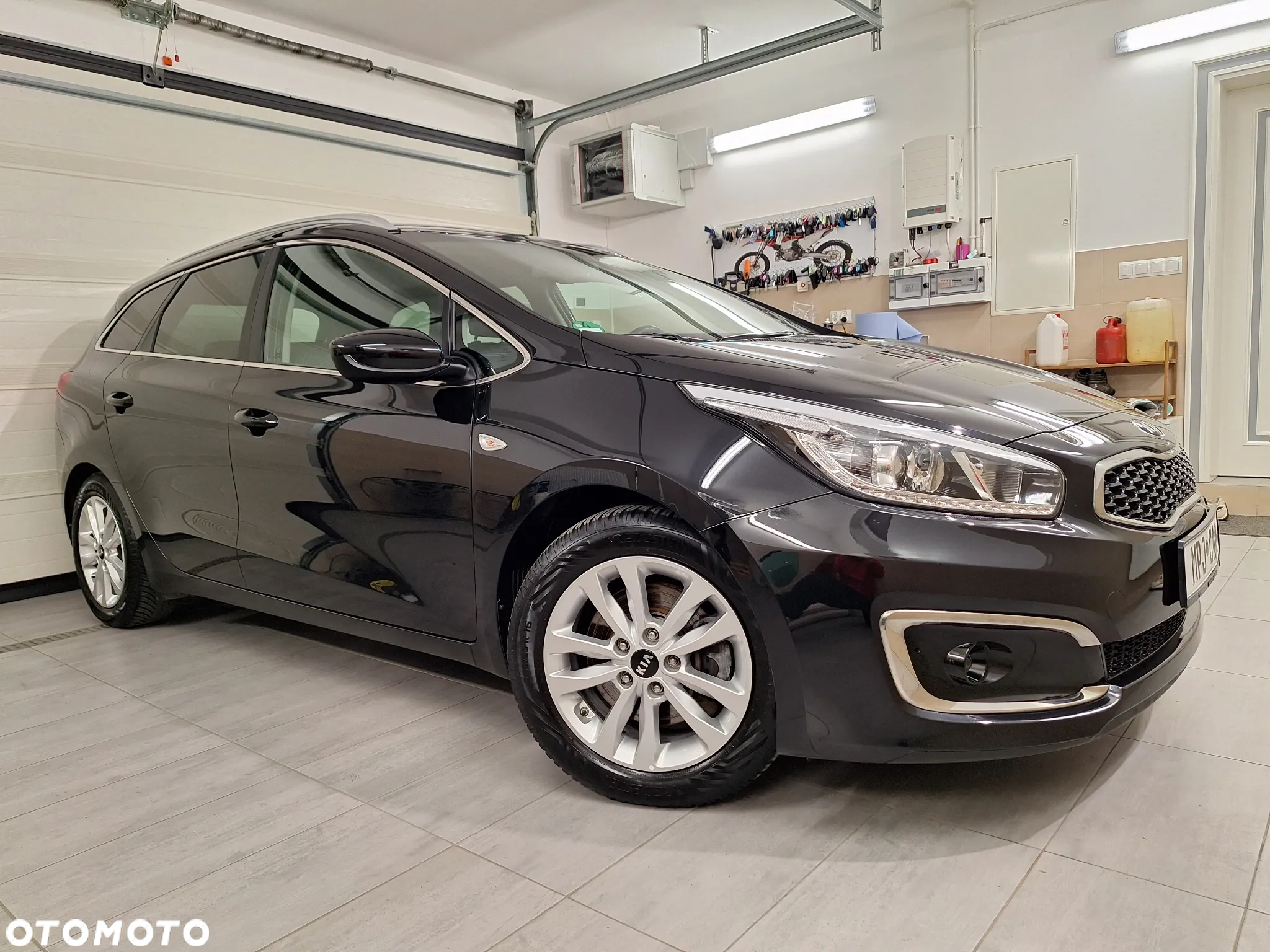 Kia Ceed 1.4 CVVT SW Dream Team Edition - 2