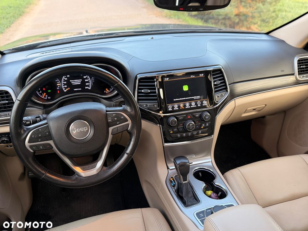 Jeep Grand Cherokee - 17