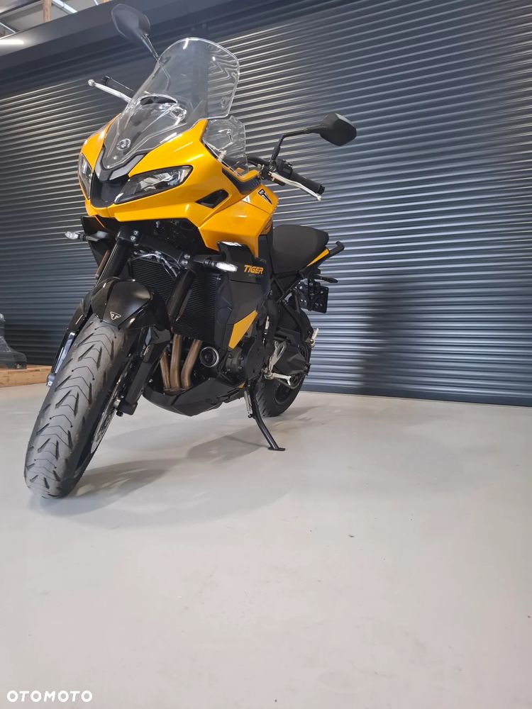 Triumph Tiger - 8
