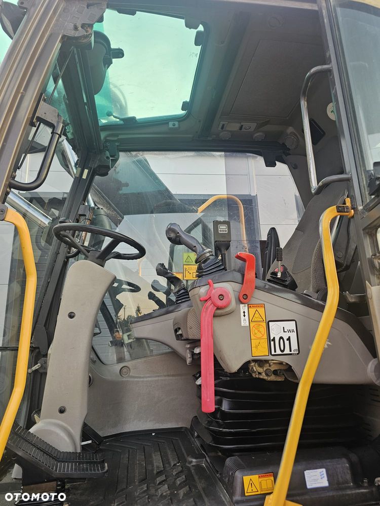 Volvo EW 140 C - 10