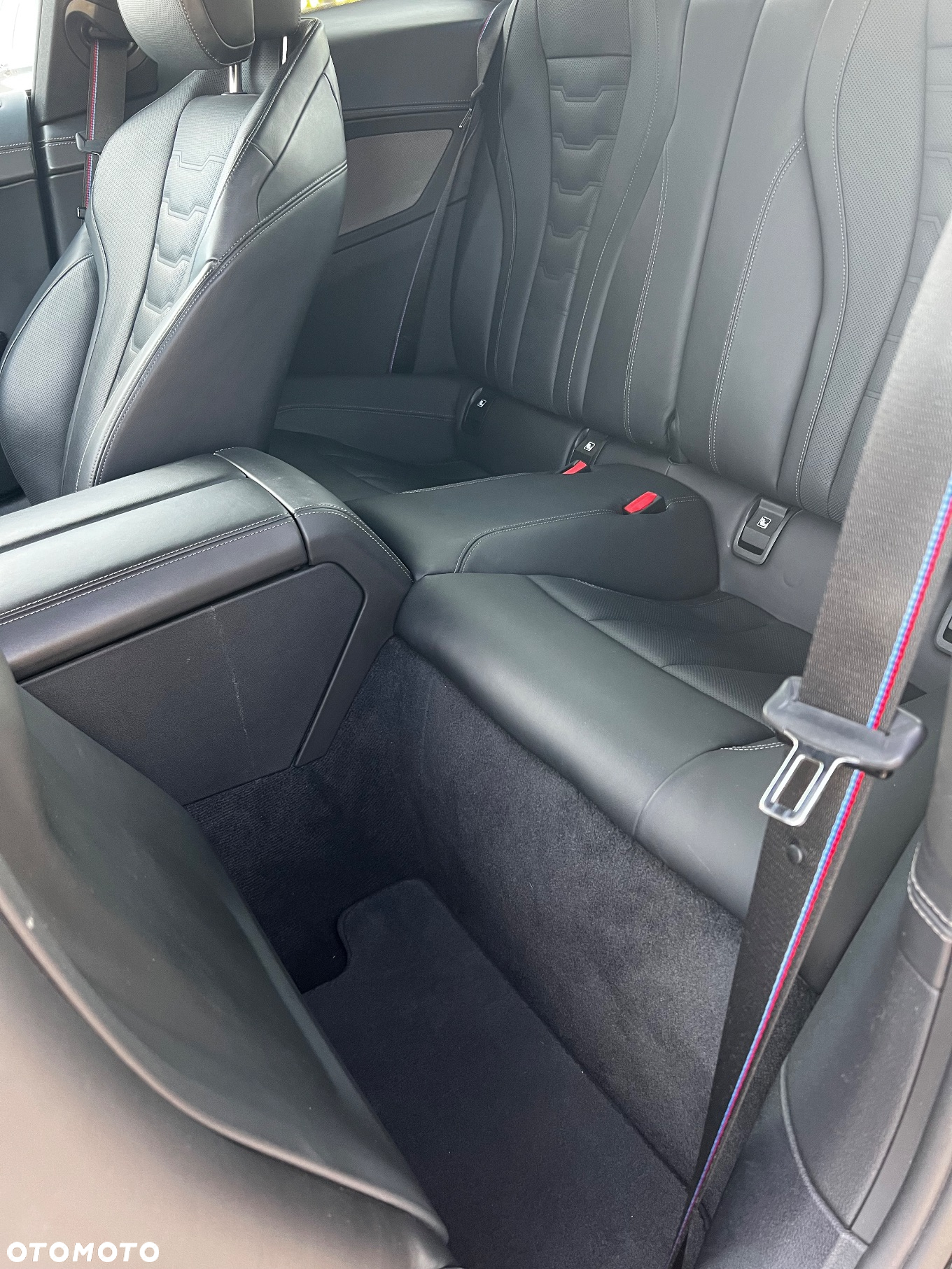 BMW Seria 8 M850i xDrive - 13