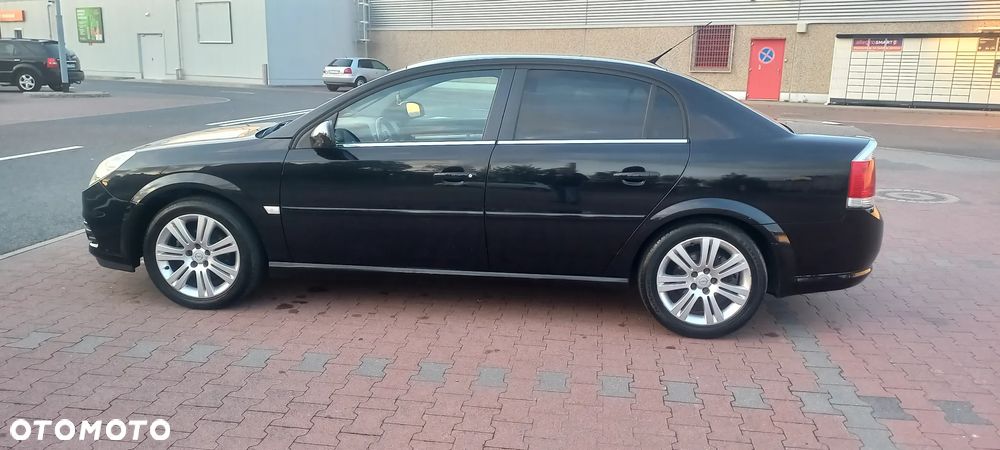 Opel Vectra 1.6 Essentia - 8