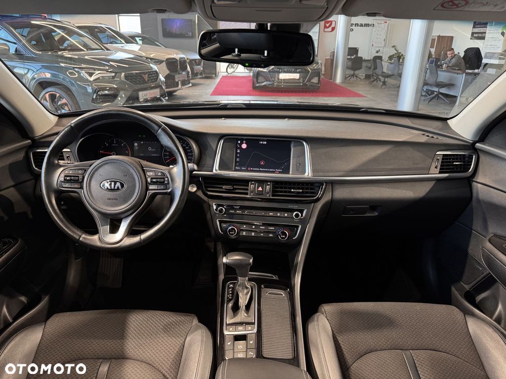 Kia Optima - 22