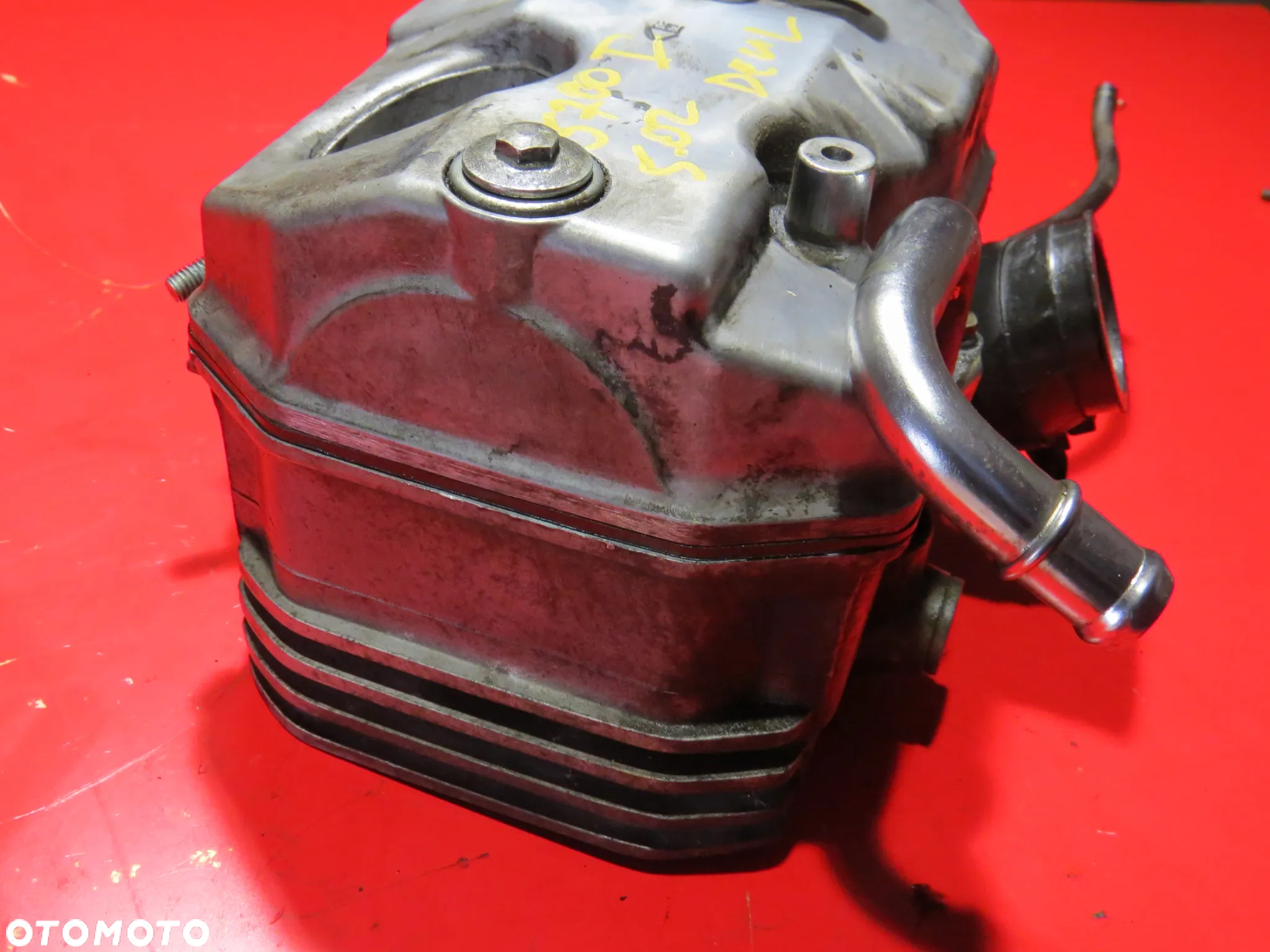 HONDA DEAUVILLE NTV 650 RC47 01 głowica zawory pokrywa wałki na I cylinder - 7