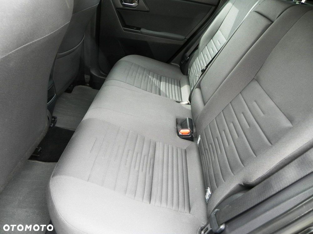 Toyota Auris - 7