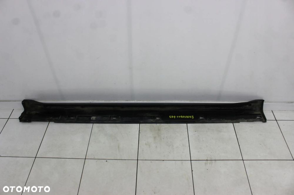 LISTWA PROGOWA PRAWA PRÓG FORESTER II LIFT 05R- - 4
