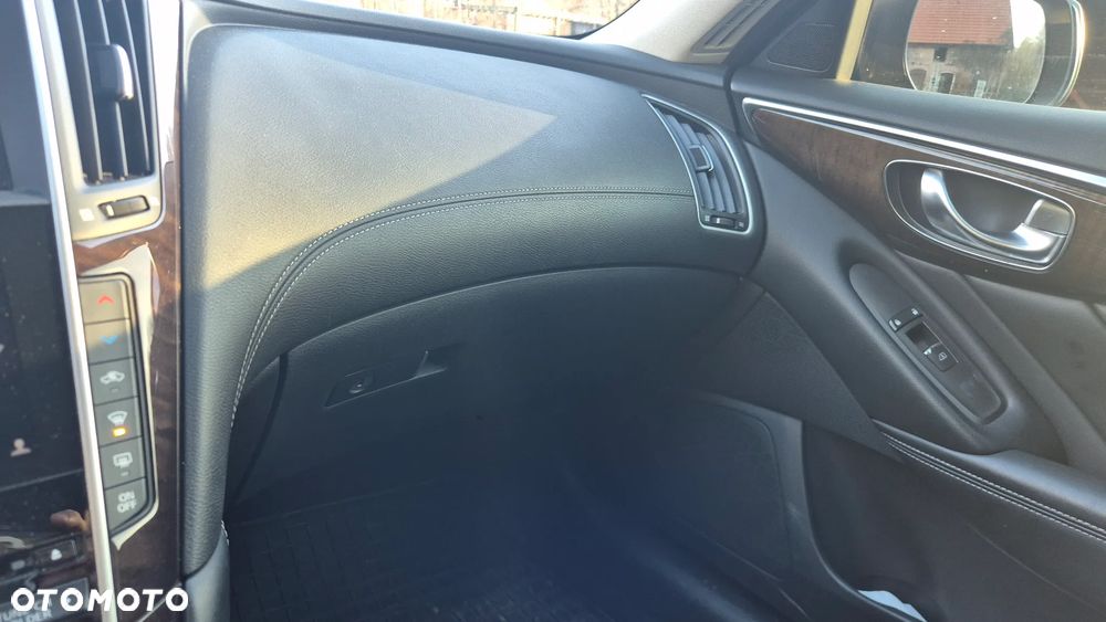 Infiniti Q50 Q50(S) 3.0t Sport Tech - 23