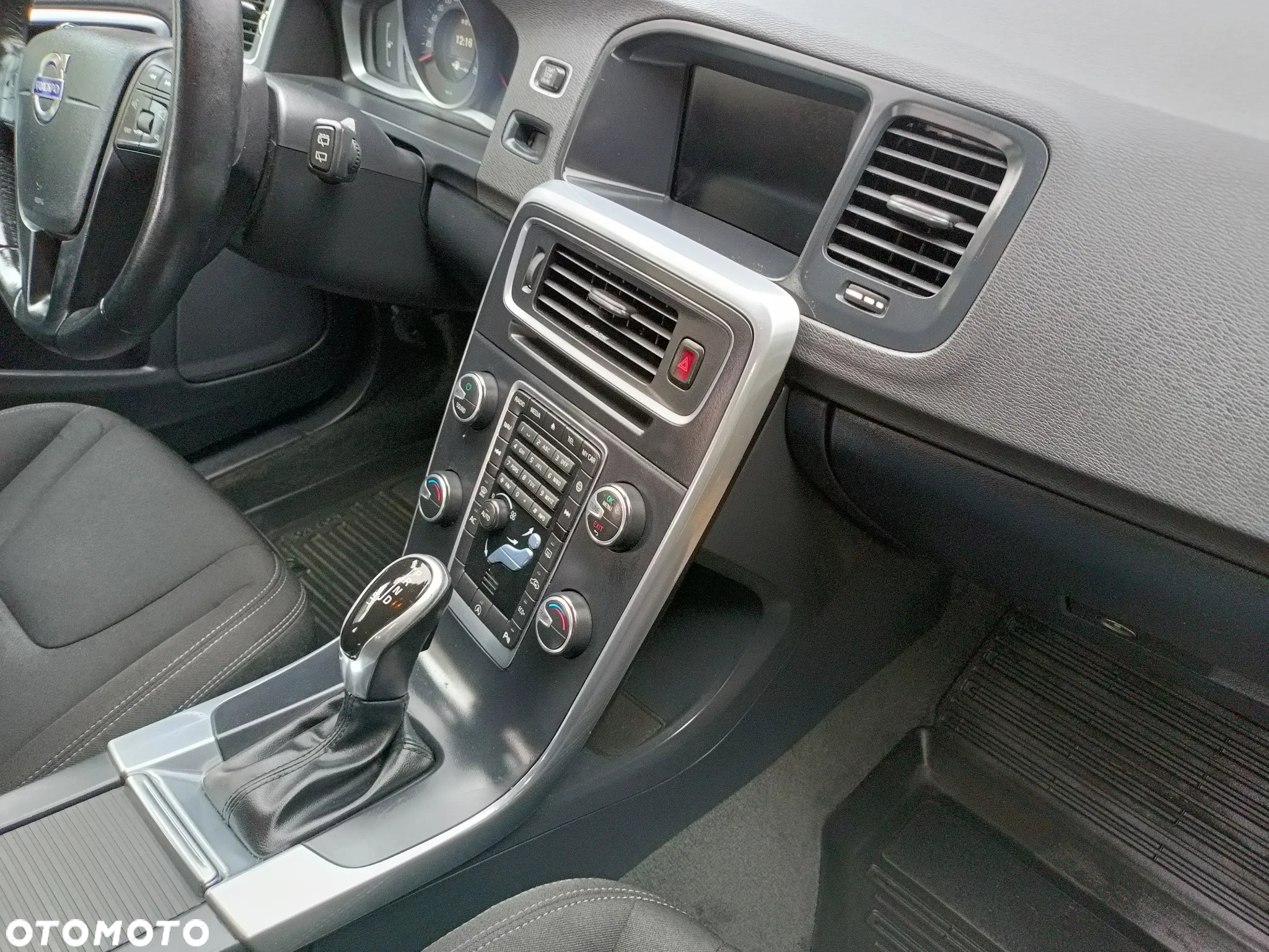 Volvo V60 - 11