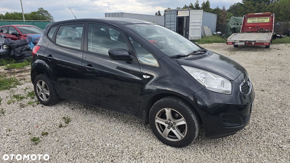Kia Venga - 6