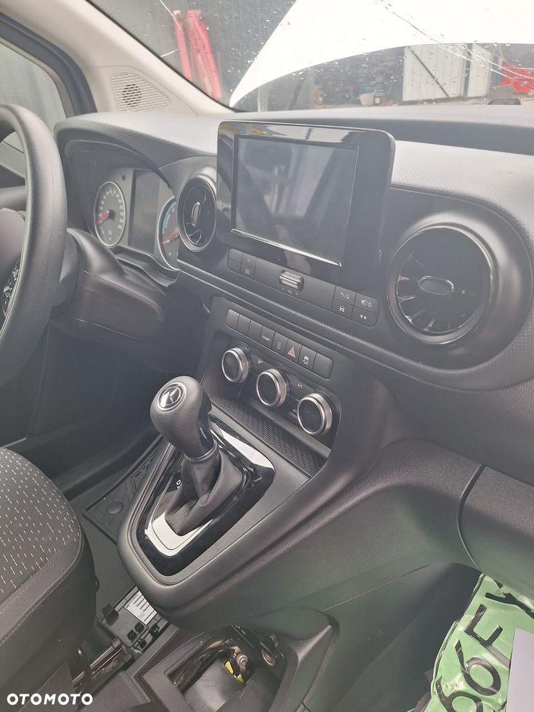 Mercedes-Benz E CITAN - 10