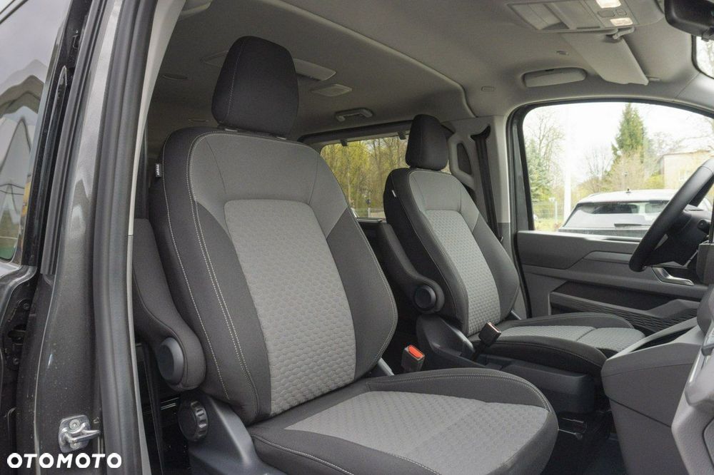 Volkswagen Caravelle - 29