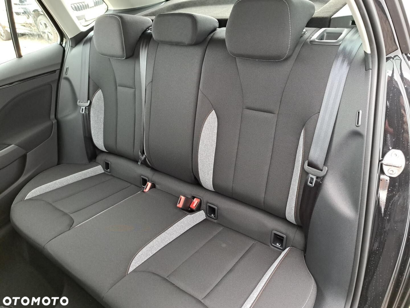 Skoda Kamiq 1.5 TSI Selection DSG - 27