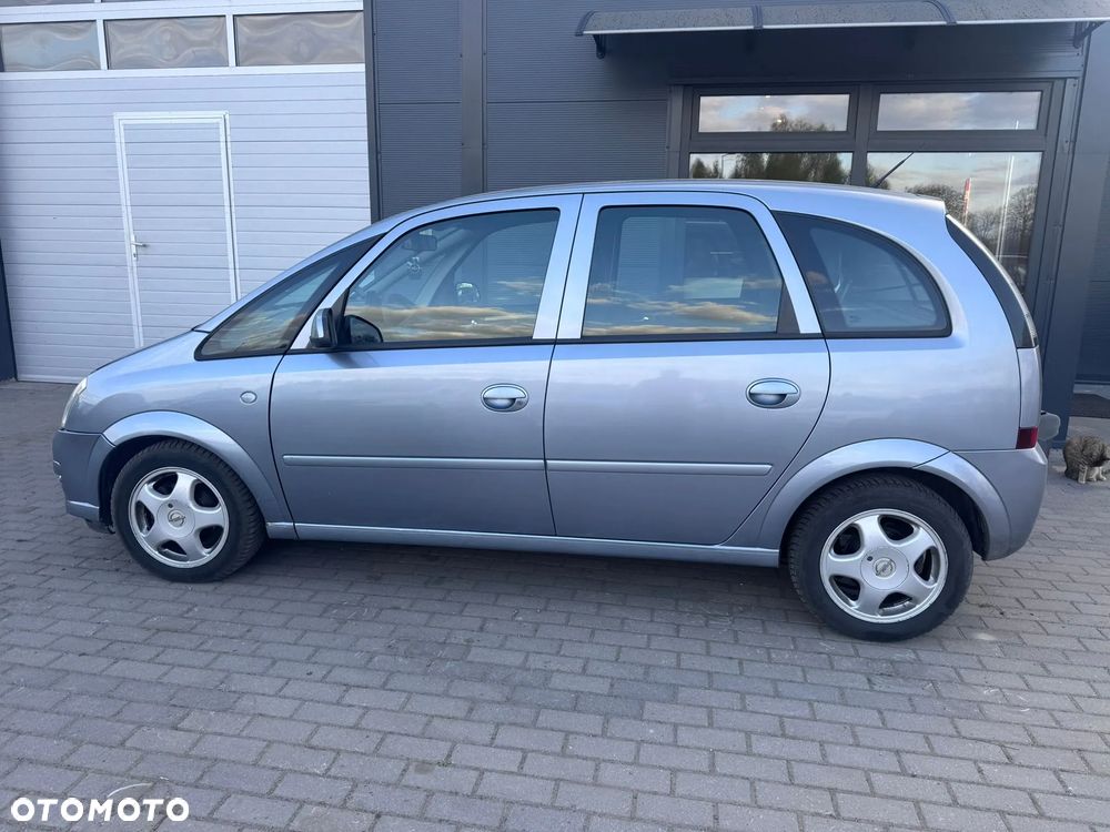 Opel Meriva - 11