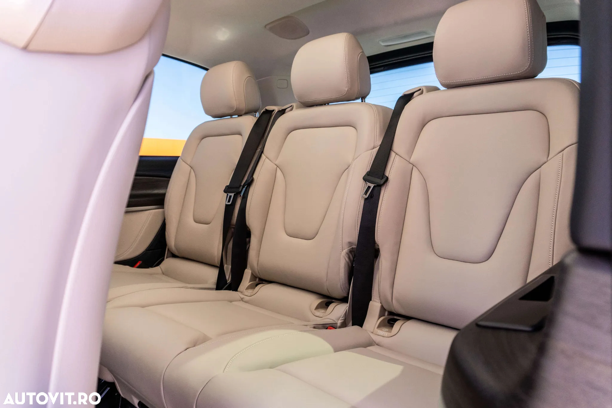 Mercedes-Benz V 300 d lang 9G-TRONIC Exclusive Edition - 33