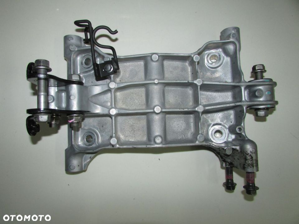 Kawasaki Z400 19r mocowanie uchwyt silnika - 1