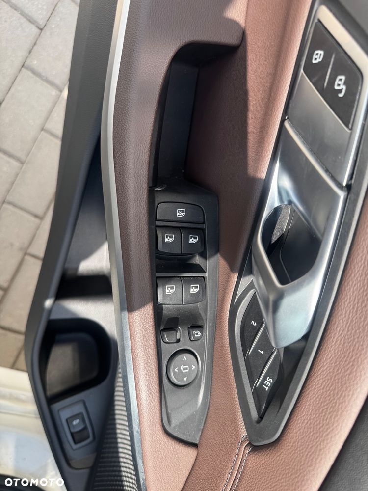 BMW Seria 3 330i xDrive - 15