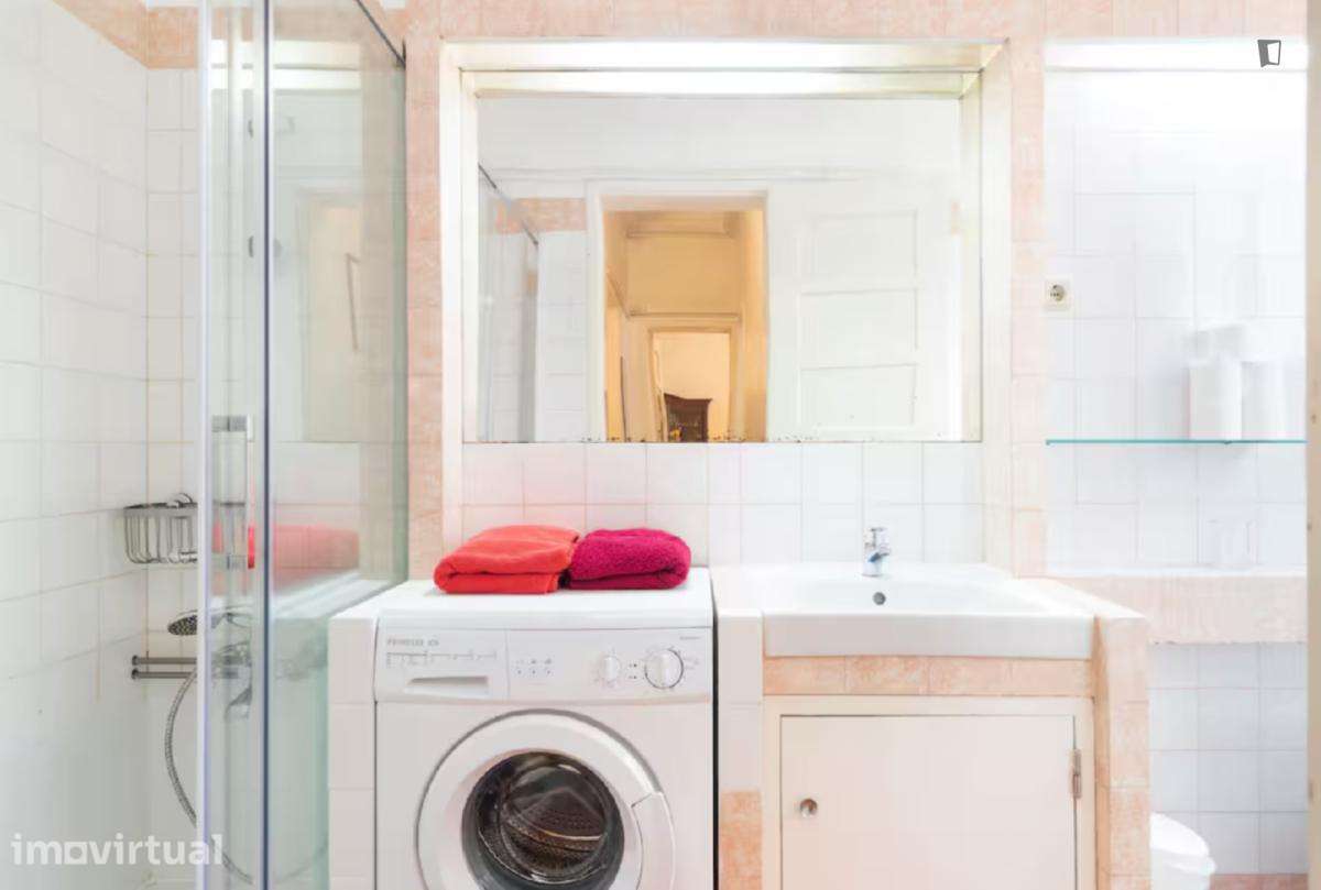 Apartamento com 1 quartos - localizado em Rato Lisbon - Grande imagem: 4/7