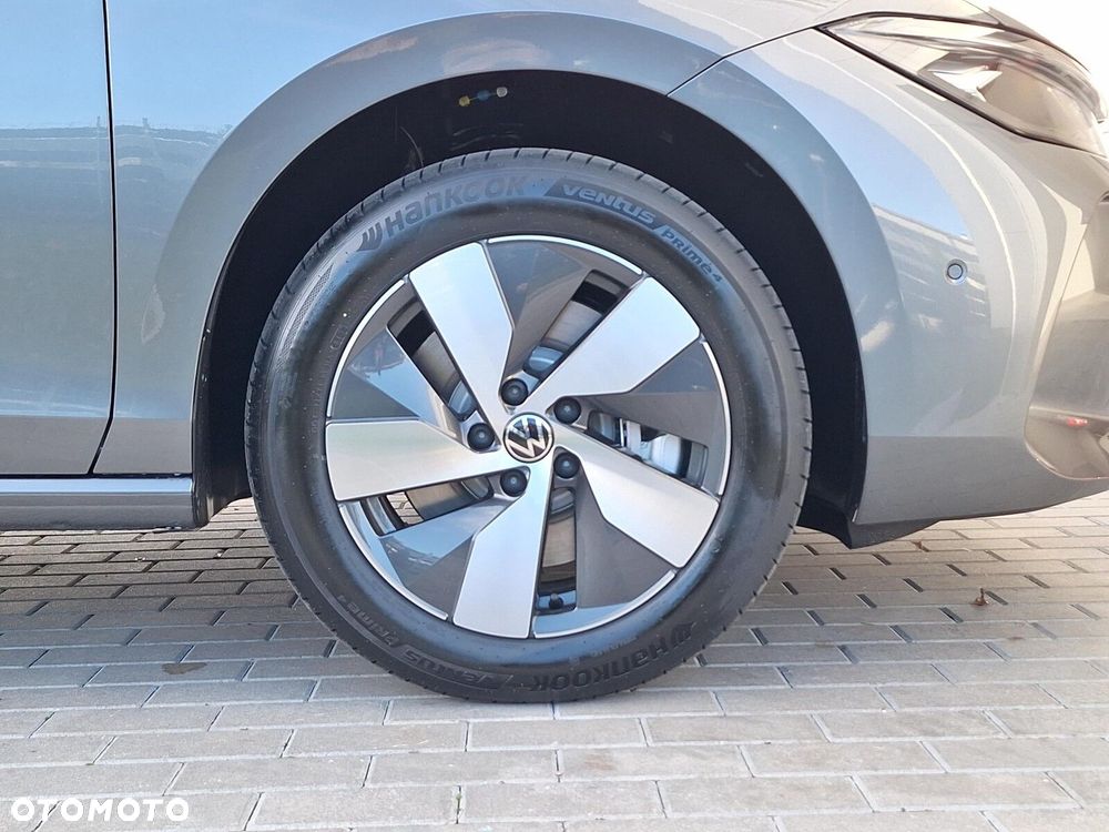 Volkswagen Passat - 18