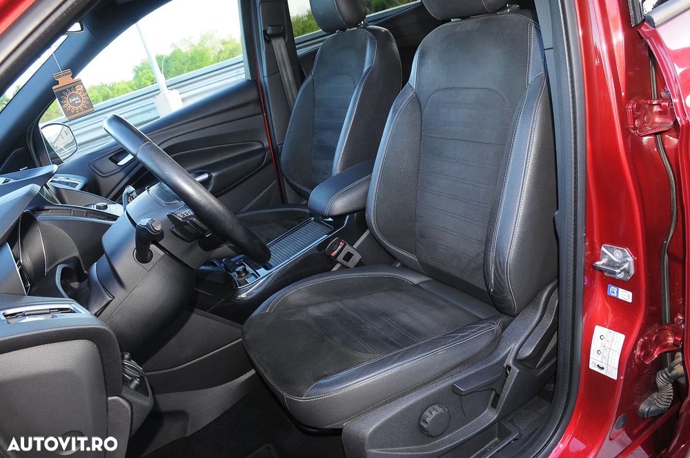 Ford Kuga 2.0 TDCi 4WD Powershift ST-Line - 5